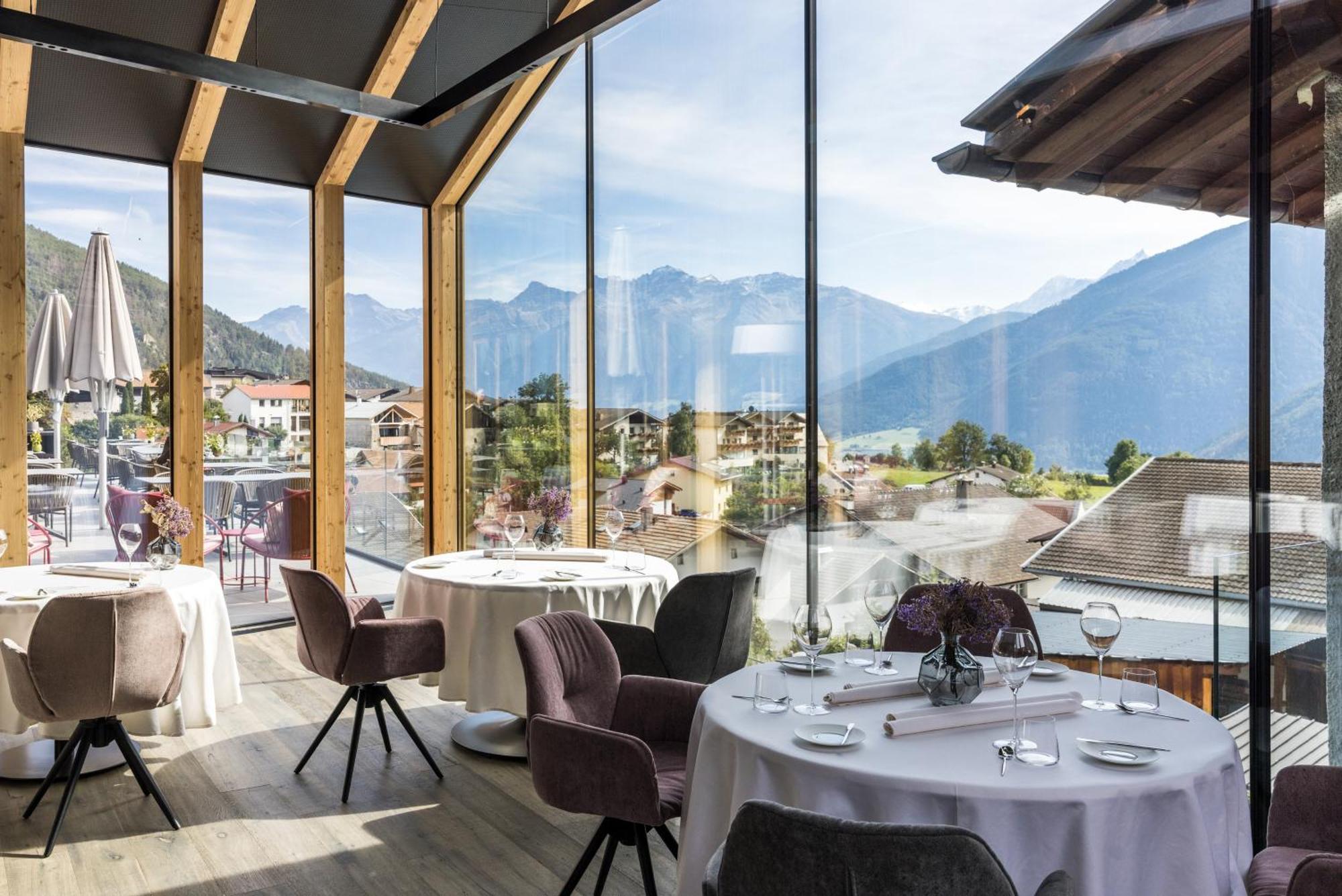 Hotel Weisses Kreuz Бургузио Экстерьер фото